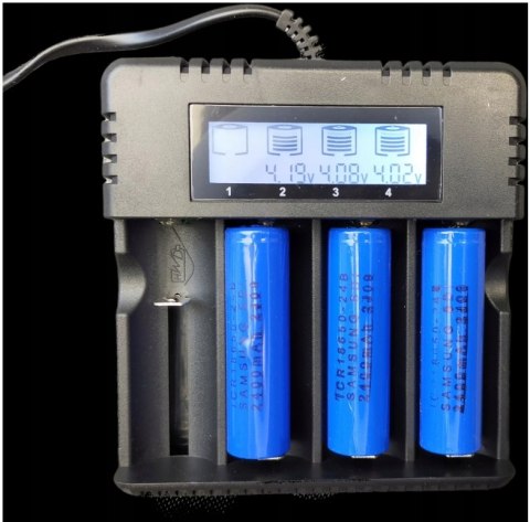 Ładowarka aku ORTEX Germany z wyświetlaczem LCD 4 SLOT 18650 26650 16340
